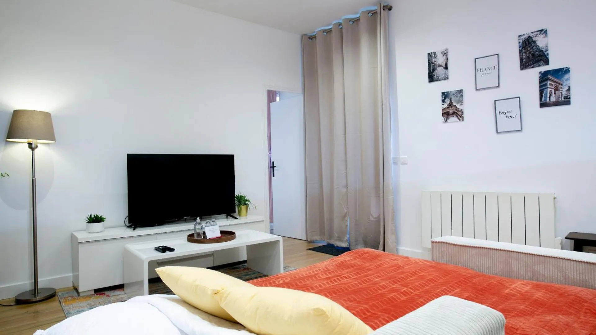 Apartment Warm 2 Bedrooms - C38 Paris